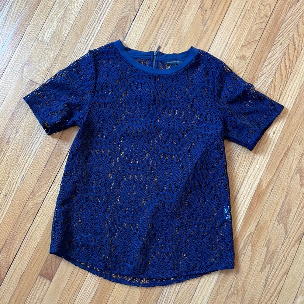Banana Republic Knit shirt